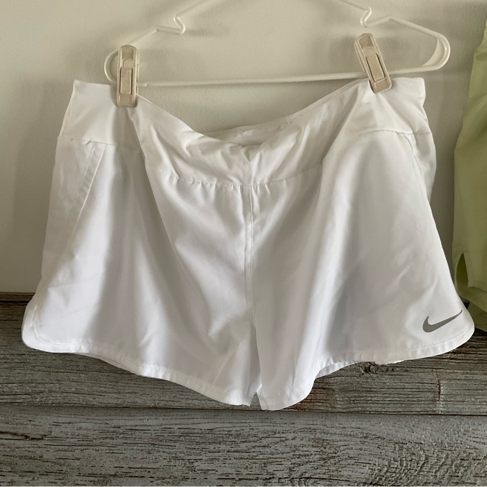 Nike Women’s Size XXL Training/Running lot NWT (A1) - Picture 8 of 12